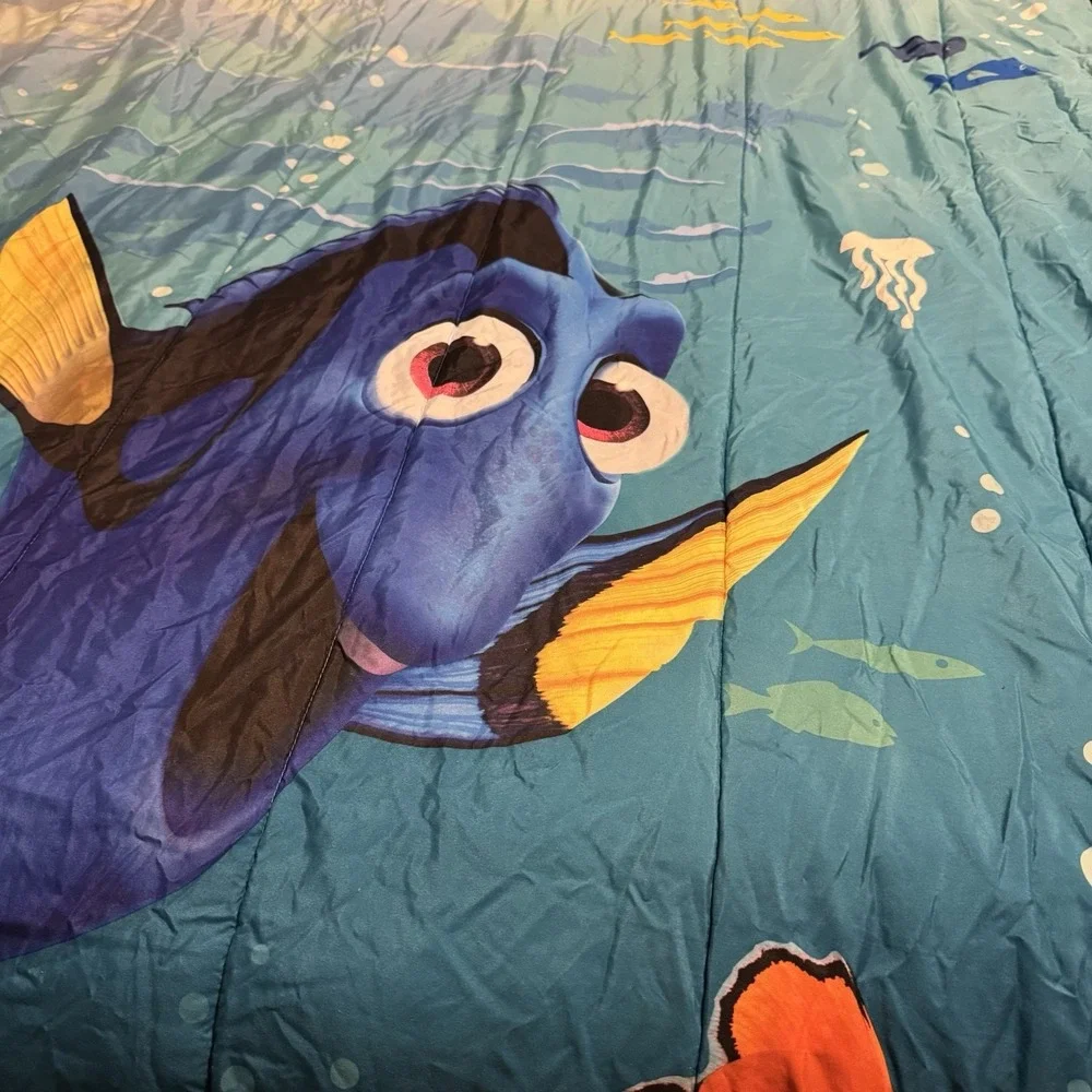 Disney‎ Finding Dory Nemo Twin - Full Comforter Bedding Blanket Read Description